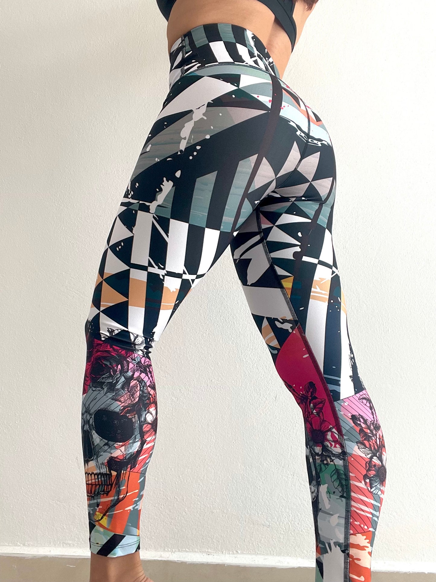 Geometric Skull Legging